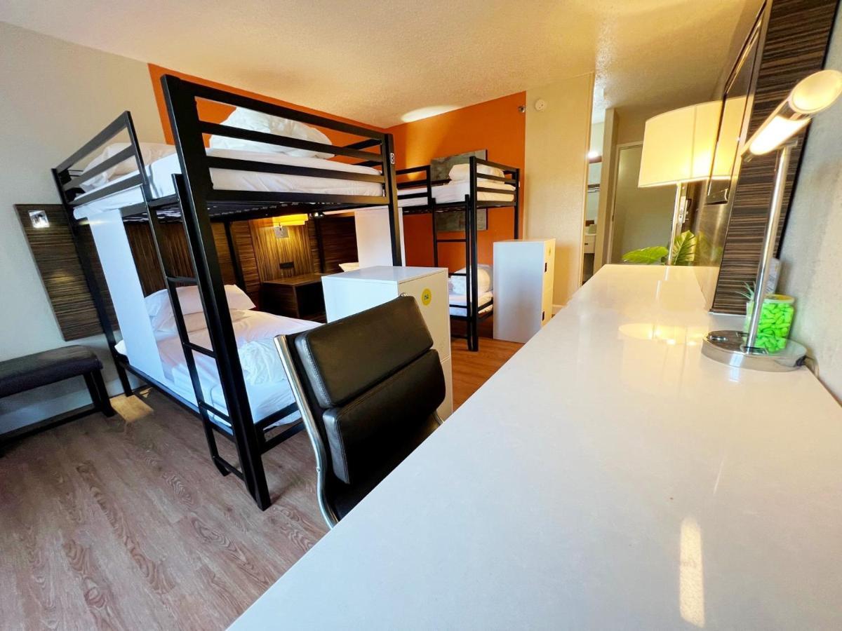 Hostal Bposhtels Charlotte